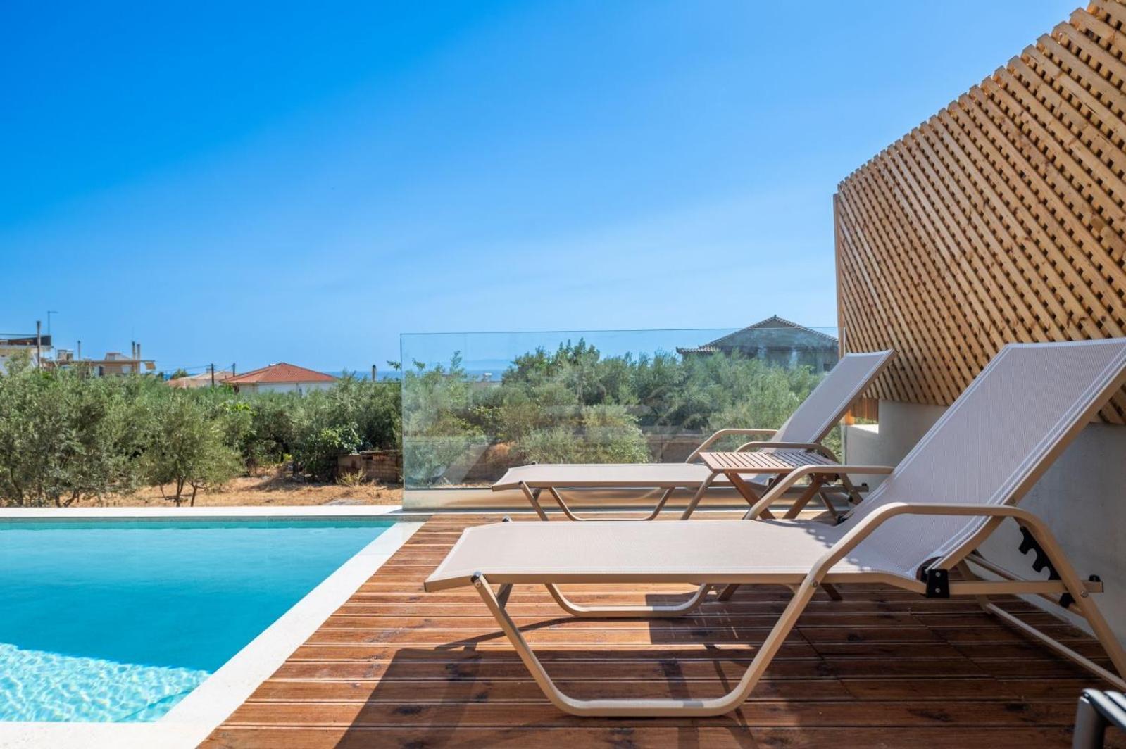 Petradi Suites Kalamata Exterior photo