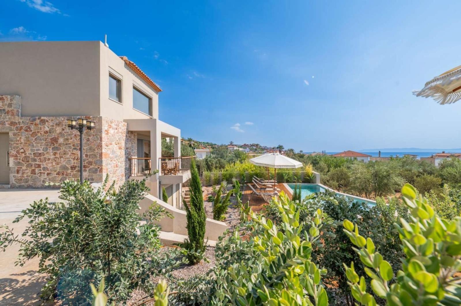 Petradi Suites Kalamata Exterior photo