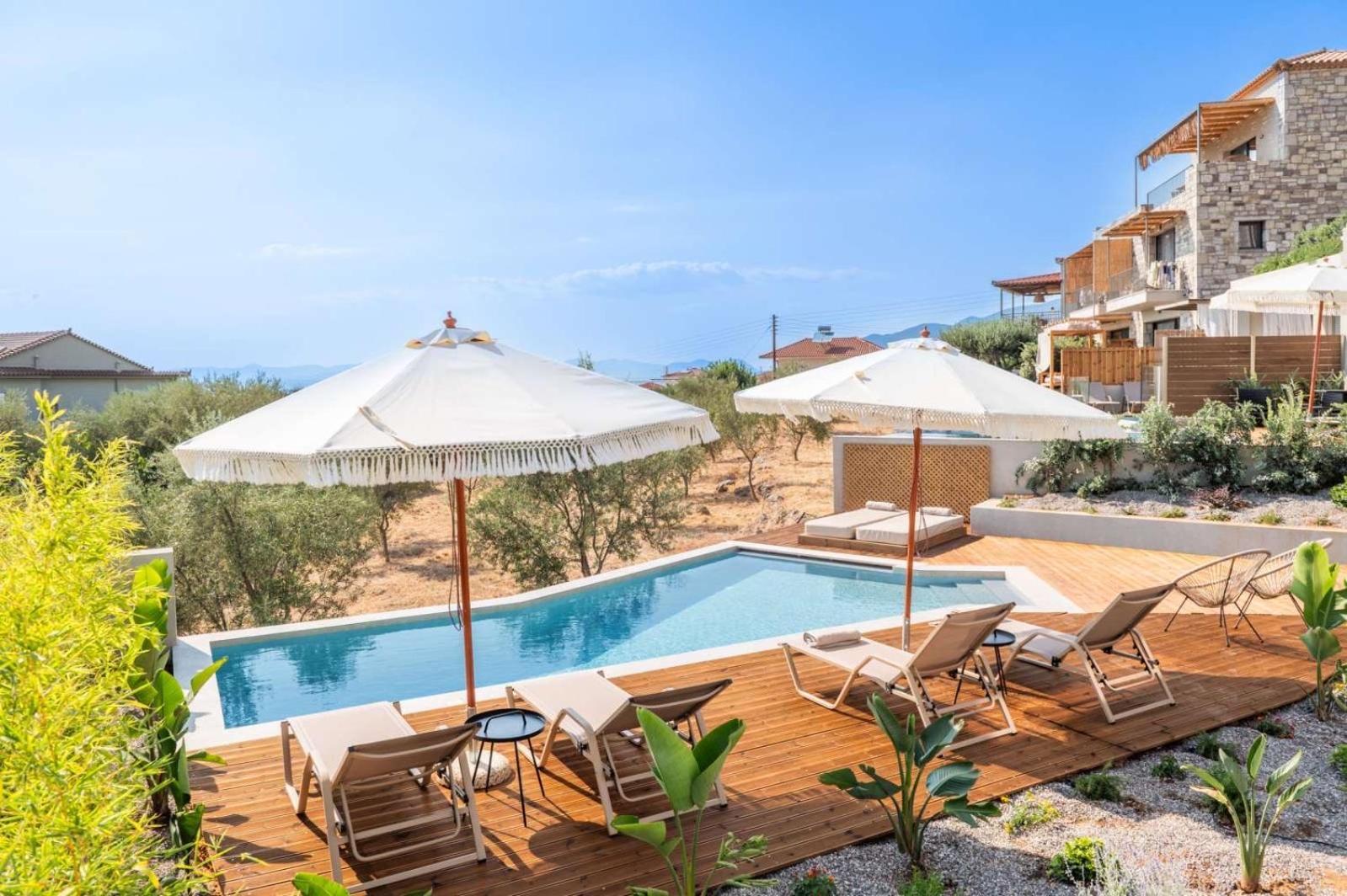 Petradi Suites Kalamata Exterior photo