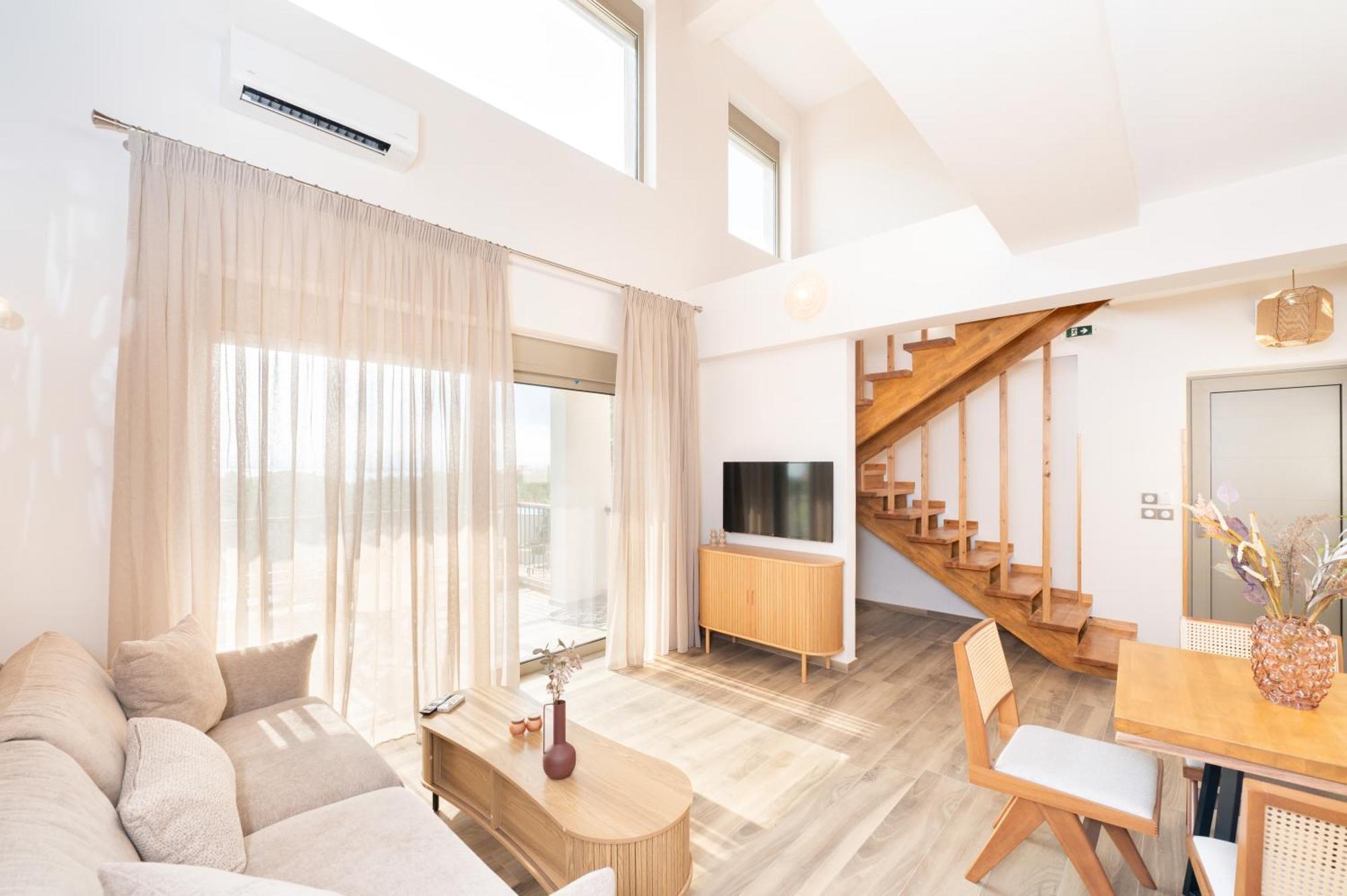 Petradi Suites Kalamata Exterior photo