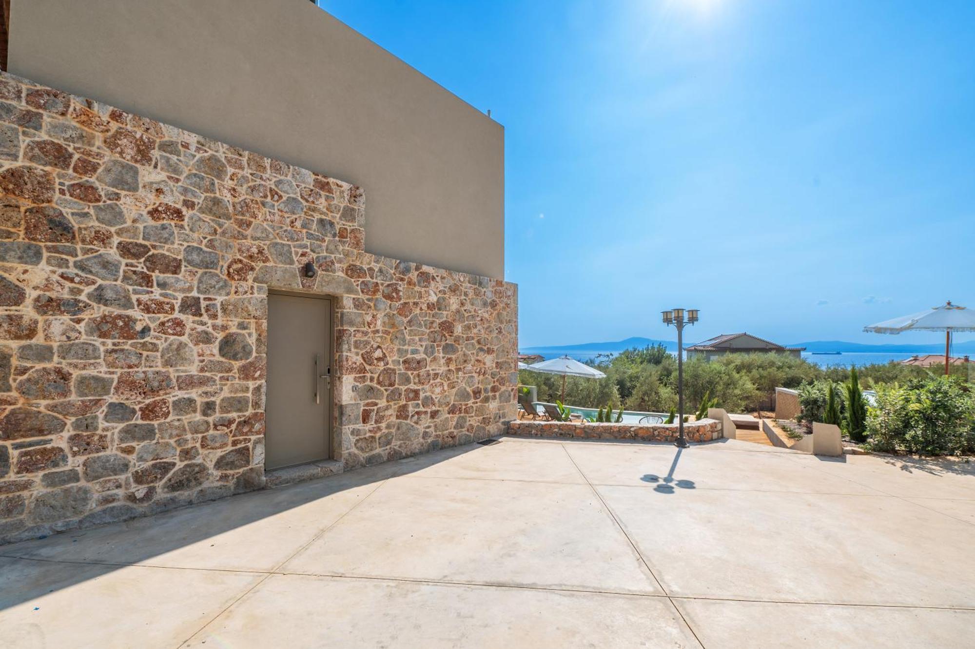 Petradi Suites Kalamata Exterior photo