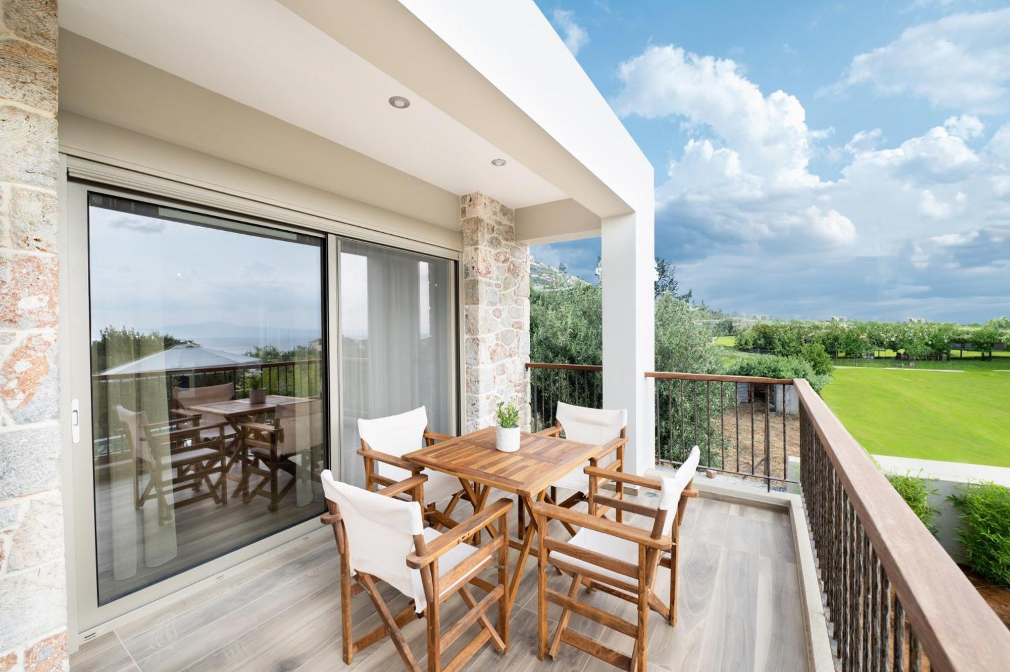 Petradi Suites Kalamata Exterior photo