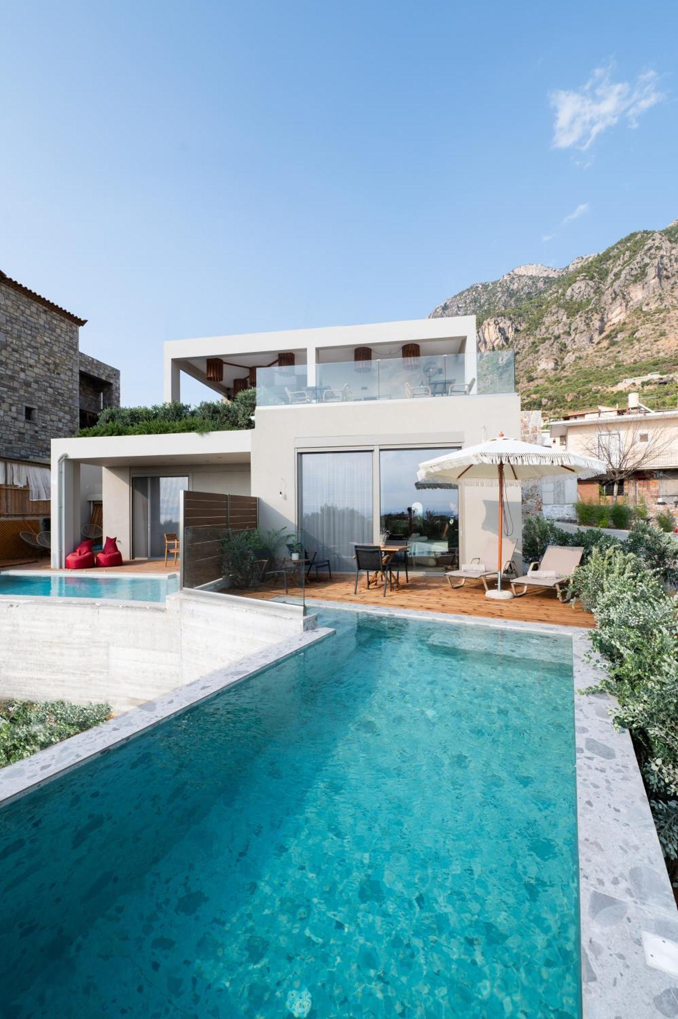 Petradi Suites Kalamata Exterior photo